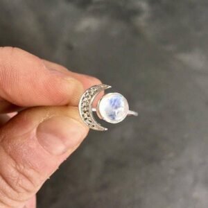 Fashion Women’s Silver Plated Moonstone Ring