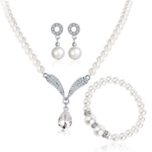 Artificial pearl necklace pendant