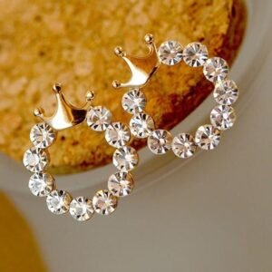 Crown diamond stud earrings